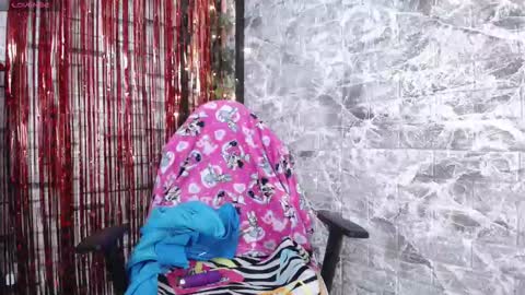 Snapshot of kony_lan chatting on 12/22/25, 12:57 KONY LAN online show from 12/22/25, 12:57