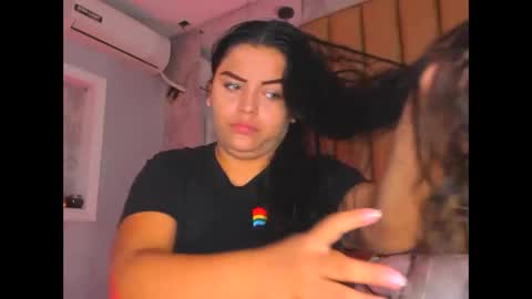 Luna  online show from 04/23/26, 11:42