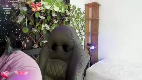 Kora Red online show from 04/19/26, 02:27