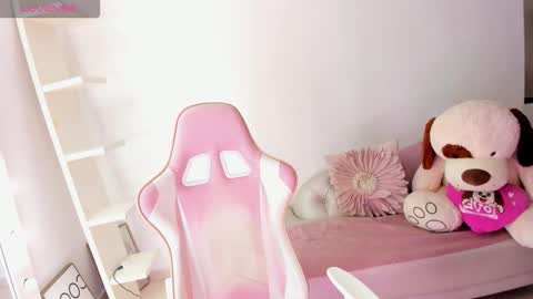 Snapshot of koralcruz chatting on 11/23/25, 03:12 Koral Cuz online show from 11/23/25, 03:12