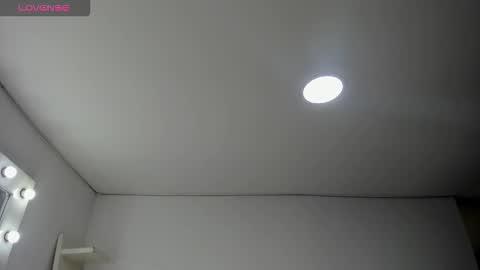 Snapshot of koralcruz chatting on 01/12/26, 04:12 Koral Cuz online show from 01/12/26, 04:12