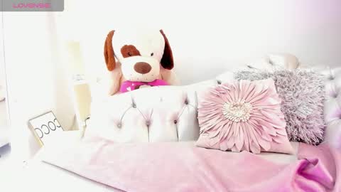 Snapshot of koralcruz chatting on 02/19/26, 04:36 Koral Cuz online show from 02/19/26, 04:36