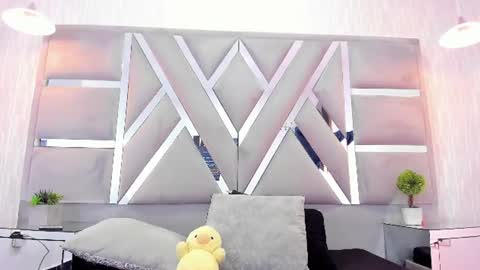 Snapshot of korespring chatting on 06/24/26, 11:20 Kore Spring online show from 06/24/26, 11:20