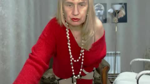 VIKA online show from 10/01/25, 05:30