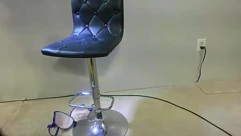 Snapshot of koshkabdsmoh chatting on 12/10/24, 08:38 More online show from 12/10/24, 08:38