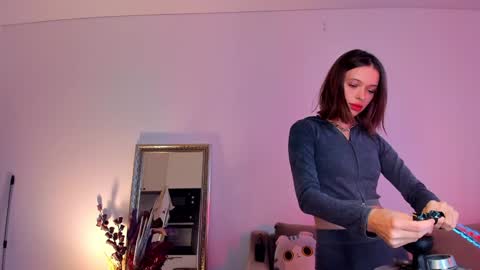 Snapshot of kossie_ chatting on 02/02/25, 11:51 kossie_ online show from 02/02/25, 11:51