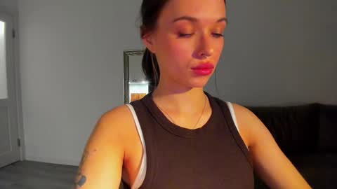 kossie_ online show from 11/23/25, 08:30