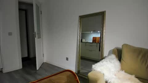 kossie_ online show from 11/28/25, 11:29