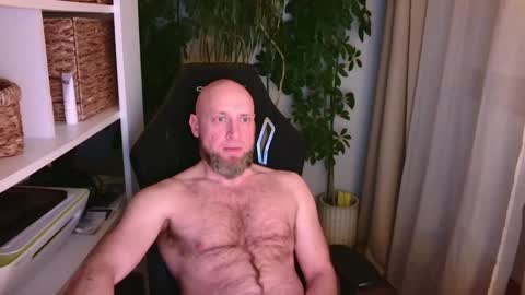 Kotylion online show from 01/24/25, 04:28