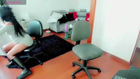 kourtney_15 online show from 01/18/26, 10:35