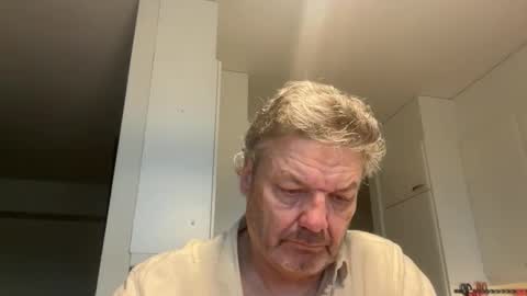 kovapoika online show from 10/25/25, 09:39