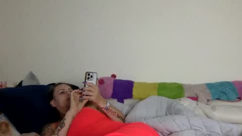 Snapshot of koyoteej chatting on 02/06/25, 01:10 koyoteej online show from 02/06/25, 01:10