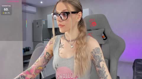 Jess online show from 04/22/26, 11:01