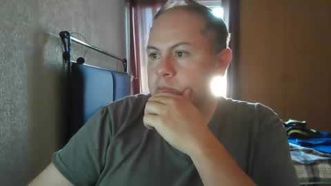 Snapshot of kp_101 chatting on 12/15/24, 11:31 kp_101 online show from 12/15/24, 11:31