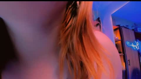 Khloe online show from 04/21/26, 12:23