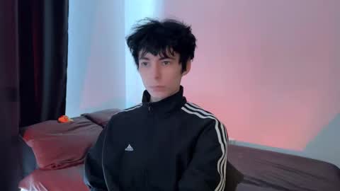 kr1st1ann online show from 10/19/25, 10:05