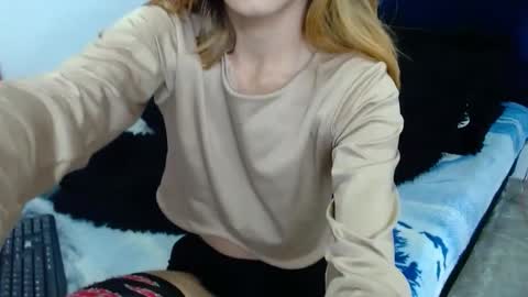 kratos_and_afrodita online show from 01/15/26, 12:04