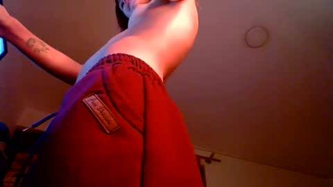 Snapshot of kratos_and_afrodita chatting on 05/18/26, 02:07 kratos_and_afrodita online show from 05/18/26, 02:07