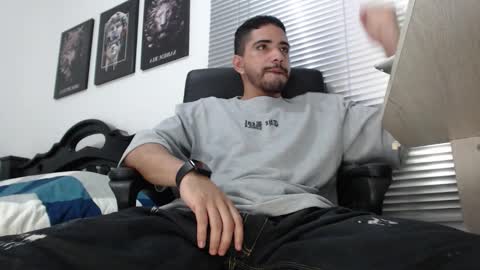 kratoswolf online show from 03/27/26, 03:45