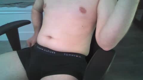 Snapshot of kravensin chatting on 02/19/26, 02:35 kravensin online show from 02/19/26, 02:35