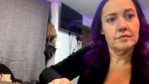 kreamyk420 online show from 12/17/25, 08:31