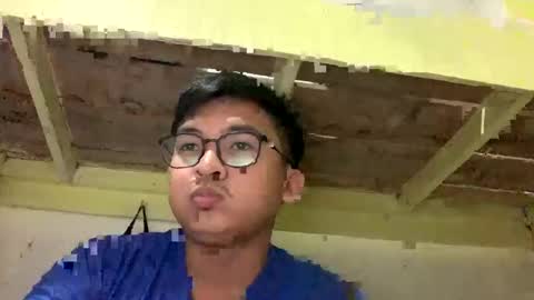 Snapshot of krezikeed chatting on 01/11/25, 11:23 krezikeed online show from 01/11/25, 11:23