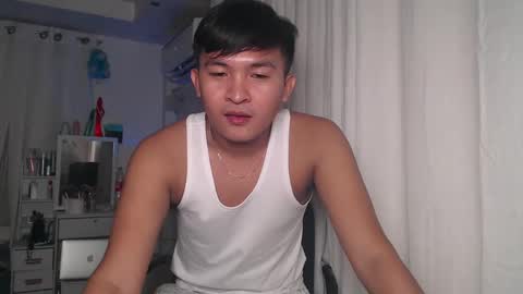 Snapshot of krezikeed chatting on 03/12/25, 09:44 krezikeed online show from 03/12/25, 09:44