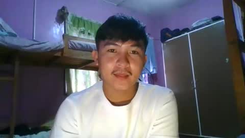 Snapshot of krezikeed chatting on 09/12/25, 04:12 krezikeed online show from 09/12/25, 04:12