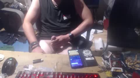 Snapshot of krimson999 chatting on 09/09/25, 04:45 krimson999 online show from 09/09/25, 04:45