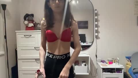 Snapshot of kris_srose chatting on 12/03/24, 12:24 Kris Rose online show from 12/03/24, 12:24