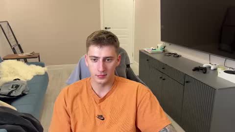 Snapshot of krishort chatting on 03/09/25, 03:38 krishort online show from 03/09/25, 03:38