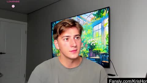 Snapshot of krishort chatting on 10/03/25, 10:23 krishort online show from 10/03/25, 10:23