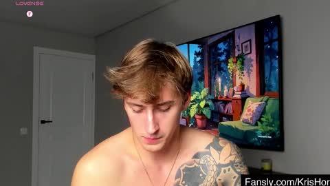 Snapshot of krishort chatting on 10/26/25, 02:12 krishort online show from 10/26/25, 02:12