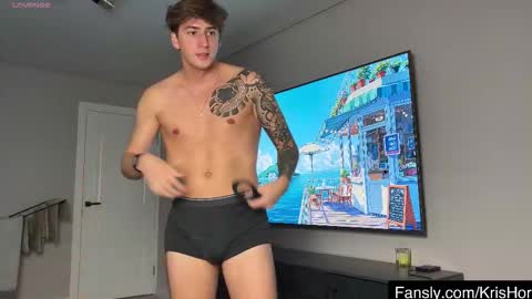 Snapshot of krishort chatting on 10/28/25, 07:45 krishort online show from 10/28/25, 07:45