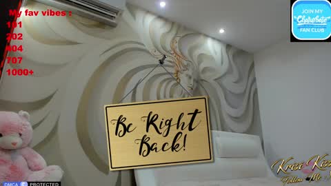 Snapshot of krisi_kiss chatting on 01/22/25, 01:00 KrisiFollow me  Thumb UP  online show from 01/22/25, 01:00