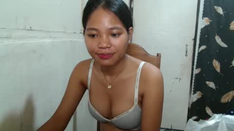 Snapshot of krisloversweet1 chatting on 02/05/26, 12:43 Kris online show from 02/05/26, 12:43