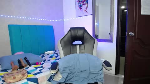 kriss_sweetboobs online show from 02/20/26, 12:49