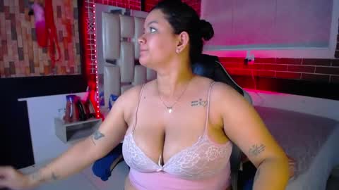 Snapshot of kriss_sweetboobs chatting on 04/29/26, 12:53 kriss_sweetboobs online show from 04/29/26, 12:53