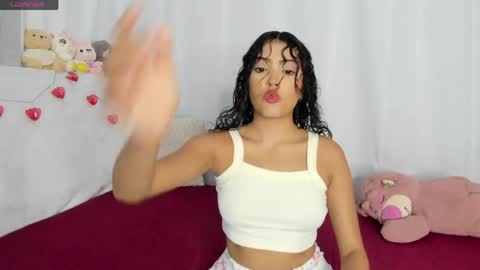 Snapshot of krissell_ chatting on 05/19/26, 04:41 SammyKrissell online show from 05/19/26, 04:41