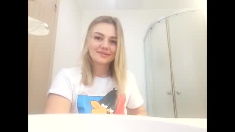 Snapshot of krisssexi chatting on 02/14/25, 08:59 KrissSexi online show from 02/14/25, 08:59