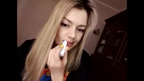 Snapshot of krisssexi chatting on 02/27/25, 05:34 KrissSexi online show from 02/27/25, 05:34