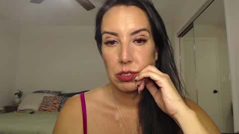 Krissy online show from 12/05/24, 01:36