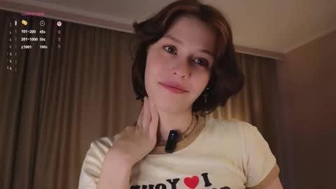 Snapshot of krissyhei chatting on 09/09/25, 01:16 Sarah online show from 09/09/25, 01:16