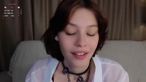 Snapshot of krissyhei chatting on 09/20/25, 01:06 Sarah online show from 09/20/25, 01:06