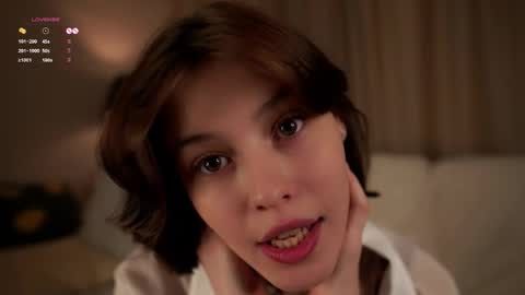 Snapshot of krissyhei chatting on 09/23/25, 01:08 Sarah online show from 09/23/25, 01:08