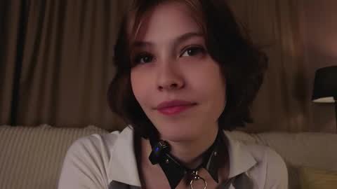 Snapshot of krissyhei chatting on 09/25/25, 01:20 Sarah online show from 09/25/25, 01:20