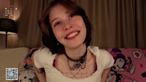 Snapshot of krissyhei chatting on 10/07/25, 01:14 Sarah online show from 10/07/25, 01:14