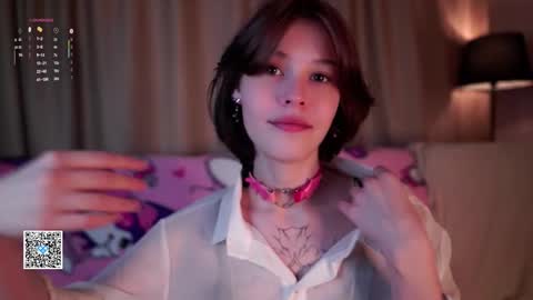 Snapshot of krissyhei chatting on 10/08/25, 01:14 Sarah online show from 10/08/25, 01:14