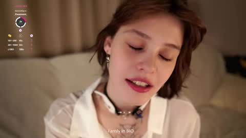 Snapshot of krissyhei chatting on 10/18/25, 01:08 Sarah online show from 10/18/25, 01:08