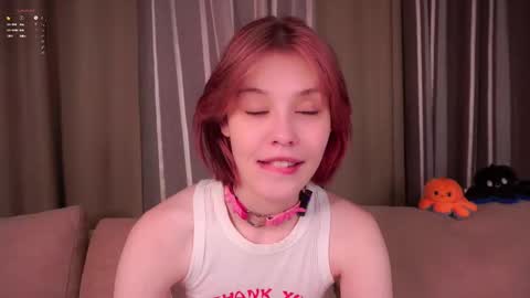 Snapshot of krissyhei chatting on 11/24/25, 01:05 Sarah online show from 11/24/25, 01:05